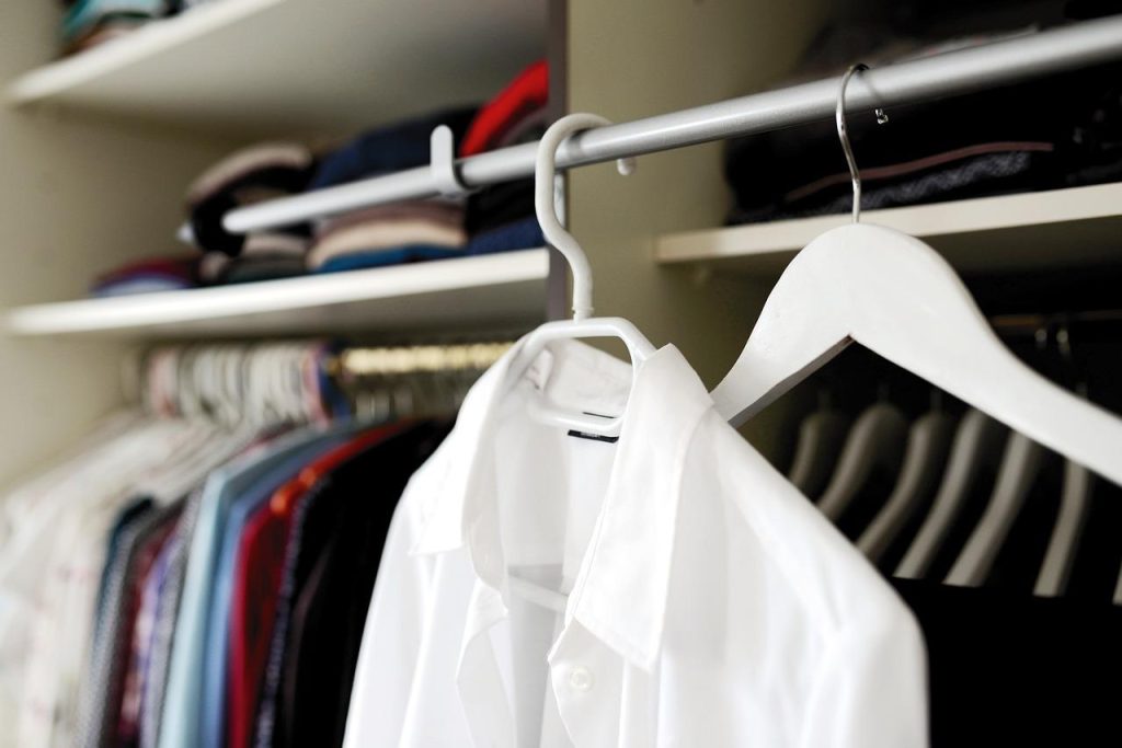 heren kleerhangers in Amersfoort